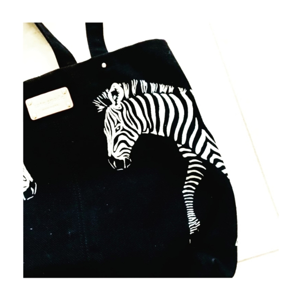 🎉 HOST PIC 🎉🎉 Authentic Kate Spade Zebra Tote - Picture 4 of 6